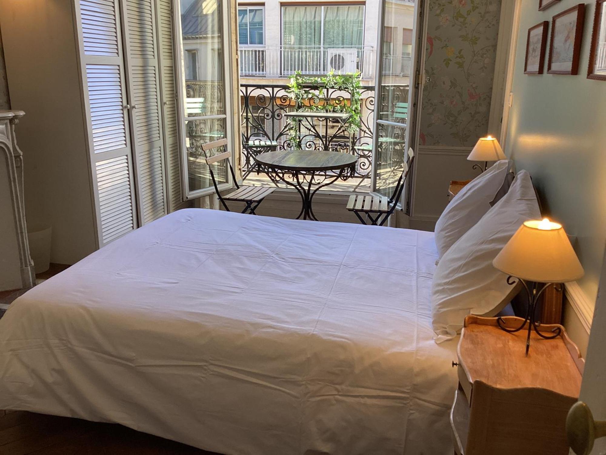 Bed And Breakfast Paris Quartier Champs-Elysees المظهر الخارجي الصورة