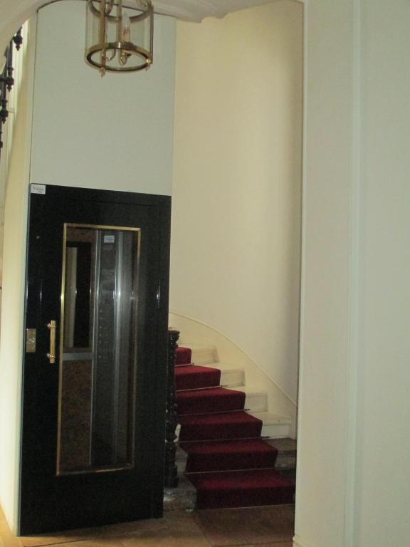 Bed And Breakfast Paris Quartier Champs-Elysees المظهر الخارجي الصورة