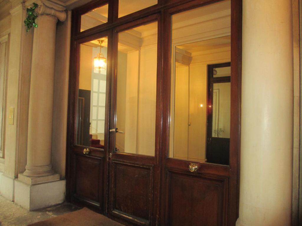 Bed And Breakfast Paris Quartier Champs-Elysees المظهر الخارجي الصورة